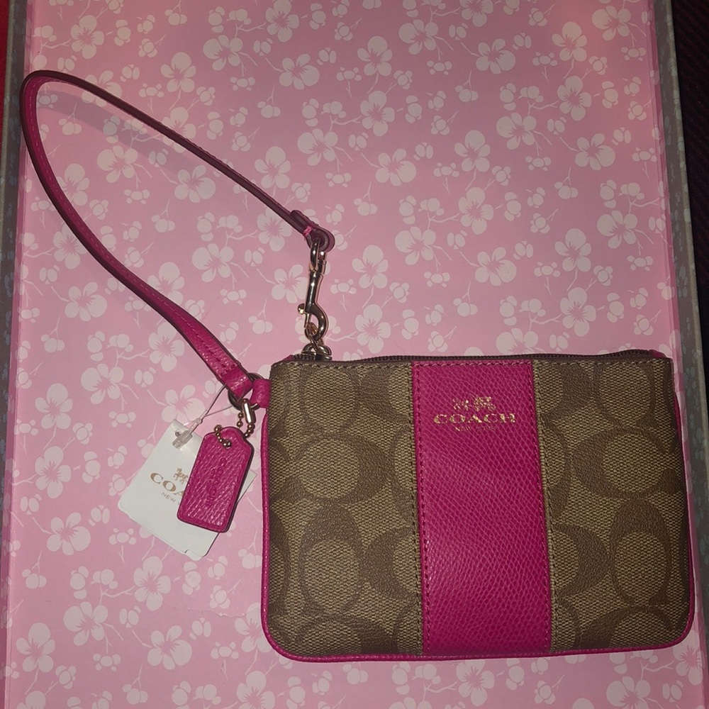 Coach sm wristlet